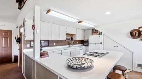 767 Bill Shaw Road Pateros WA 98846