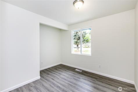 9439 11th Avenue SW Seattle WA 98106