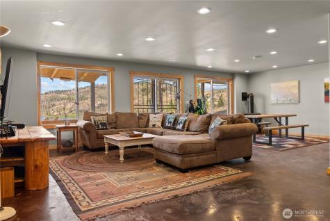 30 Shalberg Lake Road Riverside WA 98849