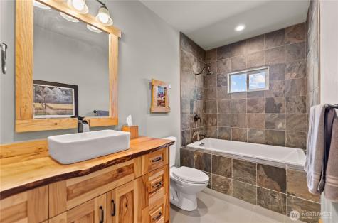30 Shalberg Lake Road Riverside WA 98849