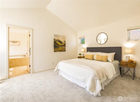 2055 Larchmount Drive NE Issaquah WA 98029