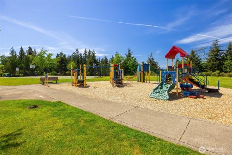 2055 Larchmount Drive NE Issaquah WA 98029
