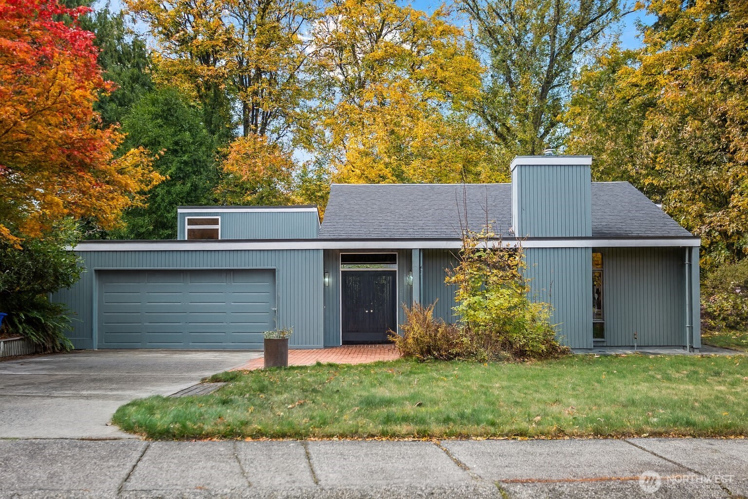 4961 120th Avenue SE Bellevue WA 98006