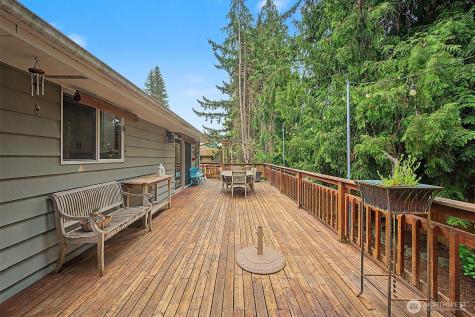 18415 60th Place NE Kenmore WA 98028