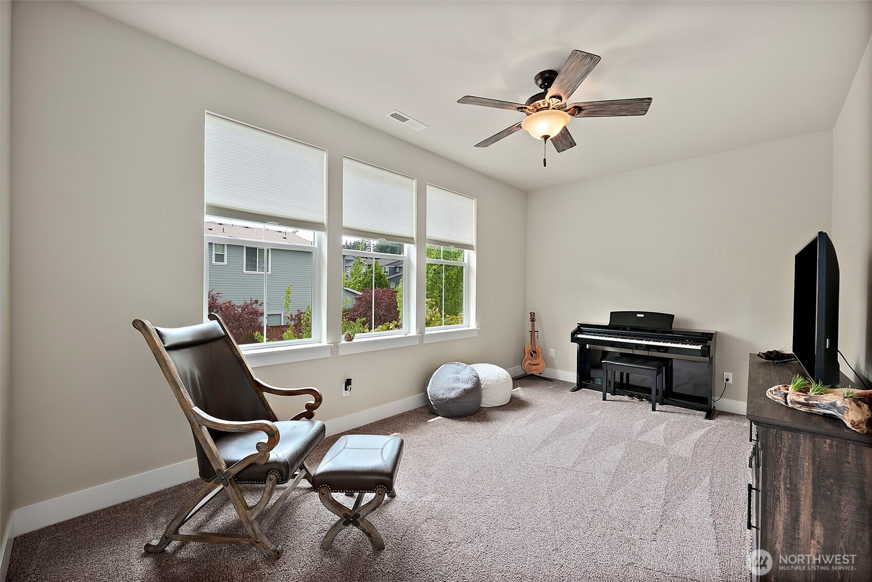 18581 Alpita Court NE Poulsbo WA 98370