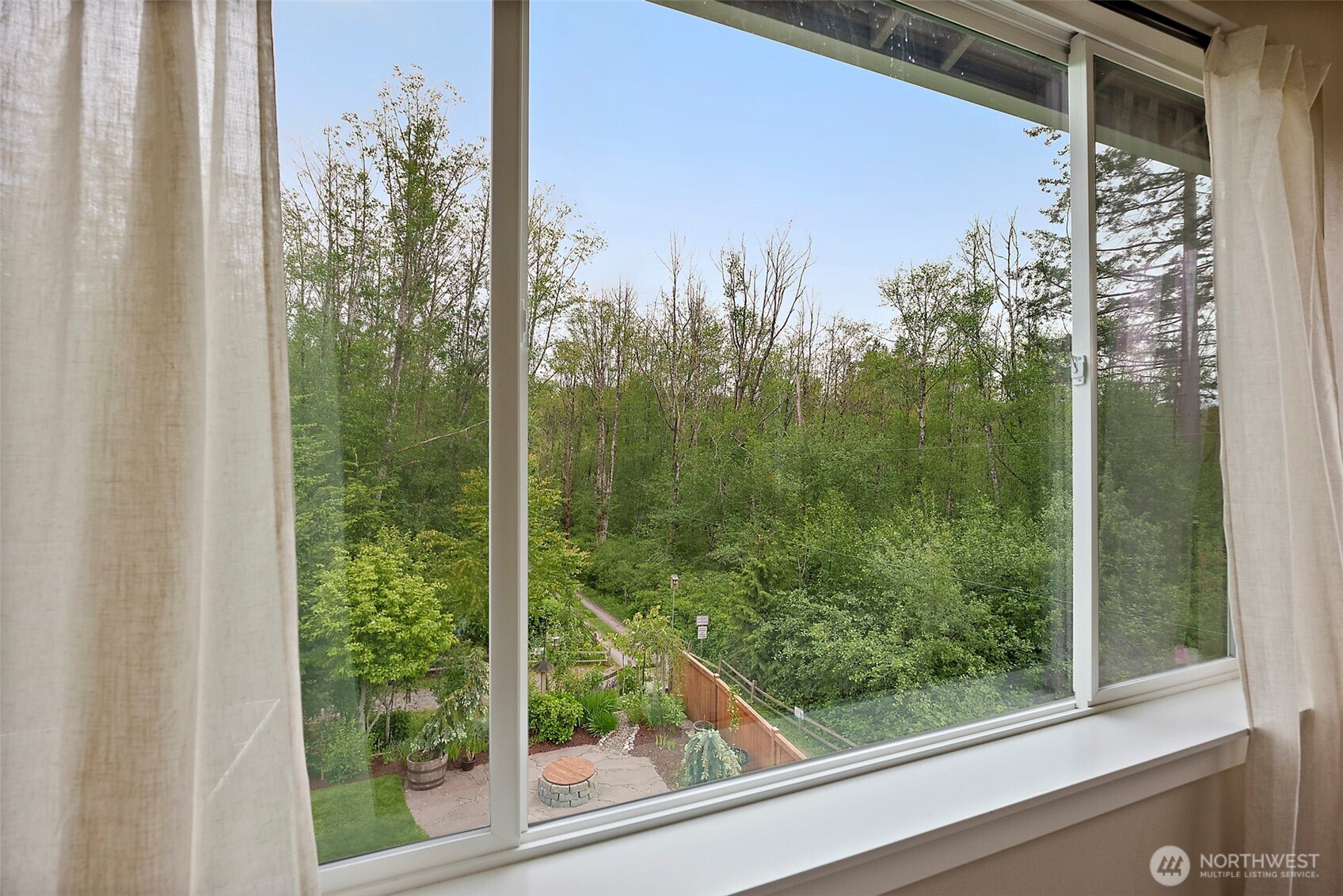18581 Alpita Court NE Poulsbo WA 98370