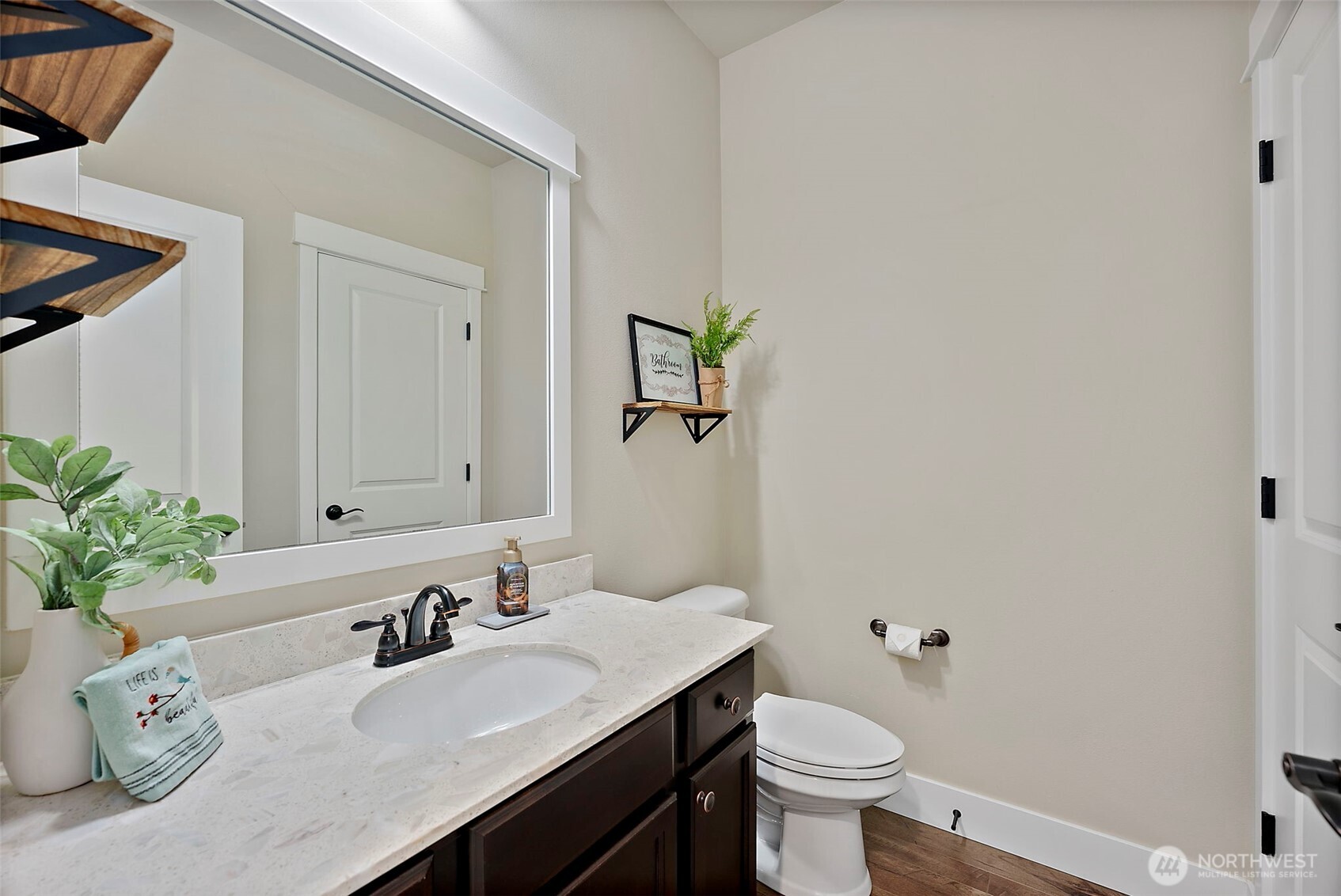 18581 Alpita Court NE Poulsbo WA 98370