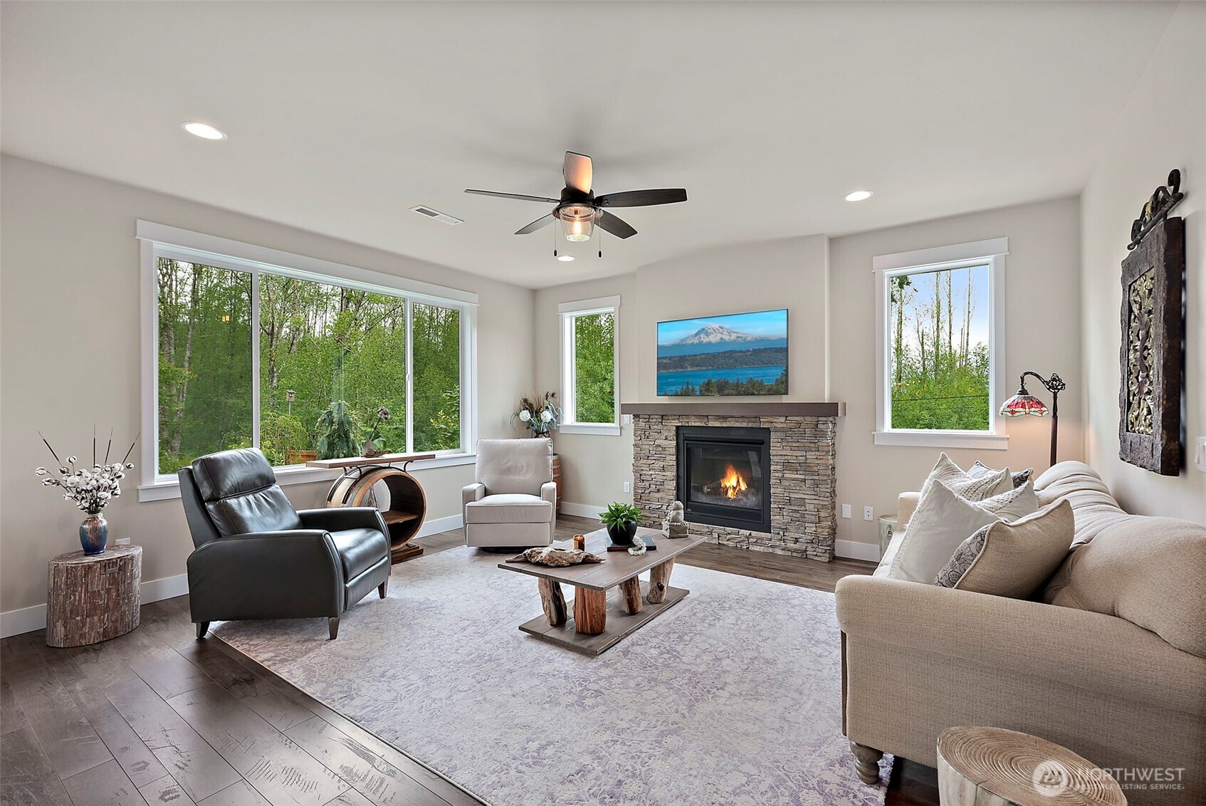 18581 Alpita Court NE Poulsbo WA 98370
