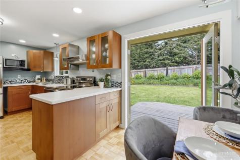 4340 Haines Street Port Townsend WA 98368