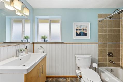 4340 Haines Street Port Townsend WA 98368