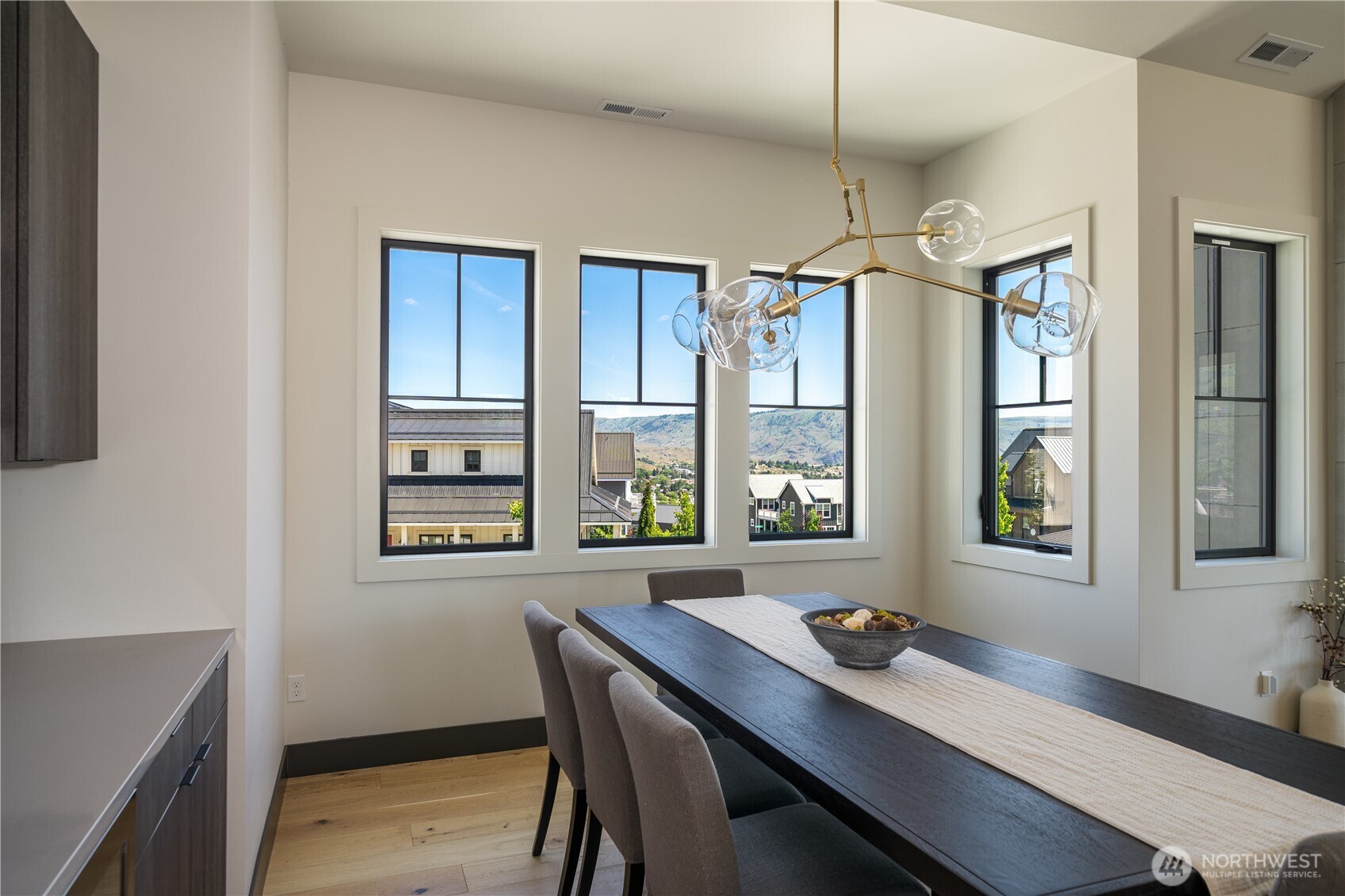391 Porcupine Lane Chelan WA 98816
