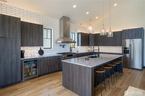 391 Porcupine Lane Chelan WA 98816