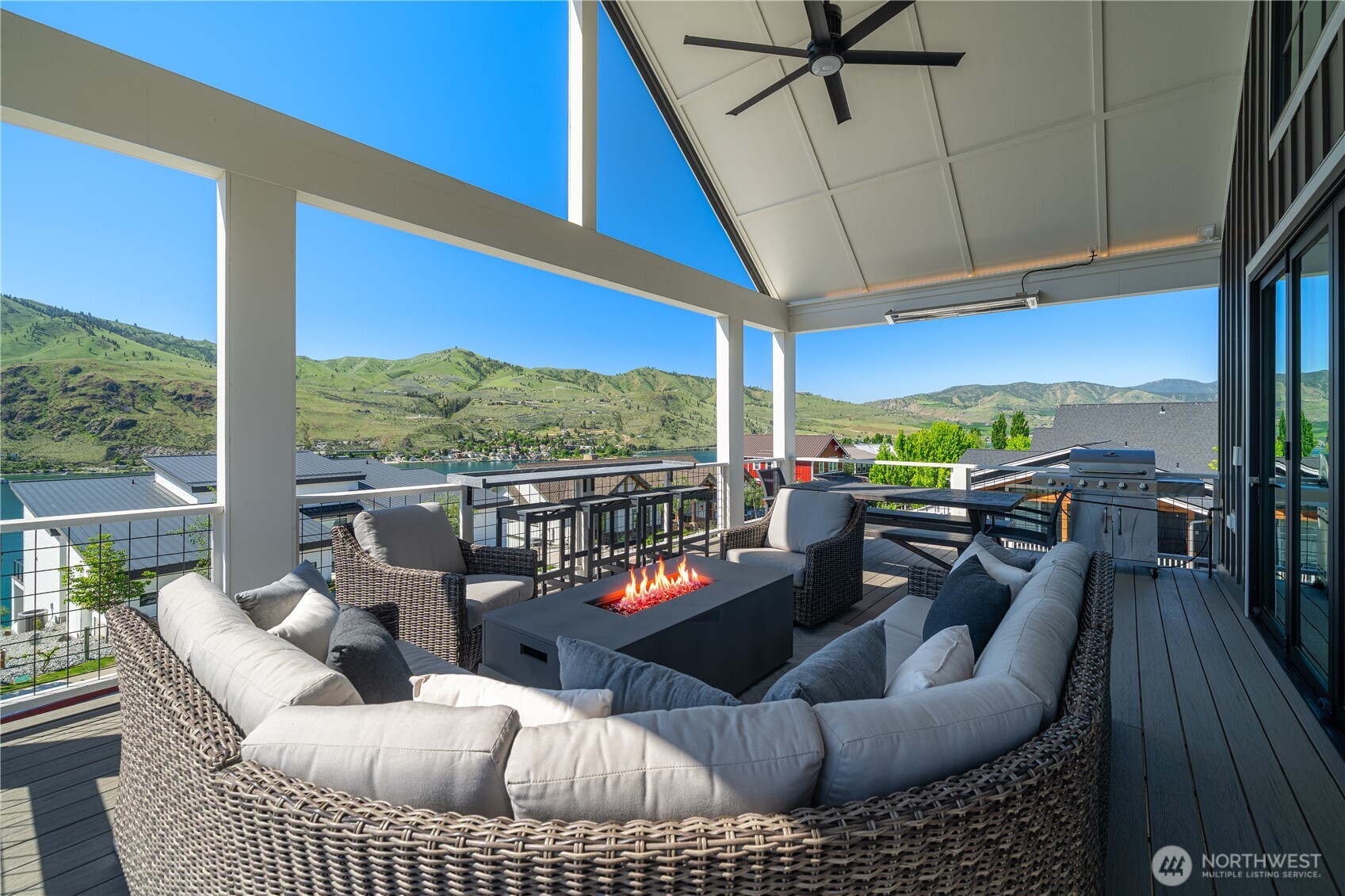 391 Porcupine Lane Chelan WA 98816