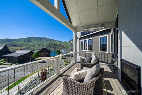 391 Porcupine Lane Chelan WA 98816