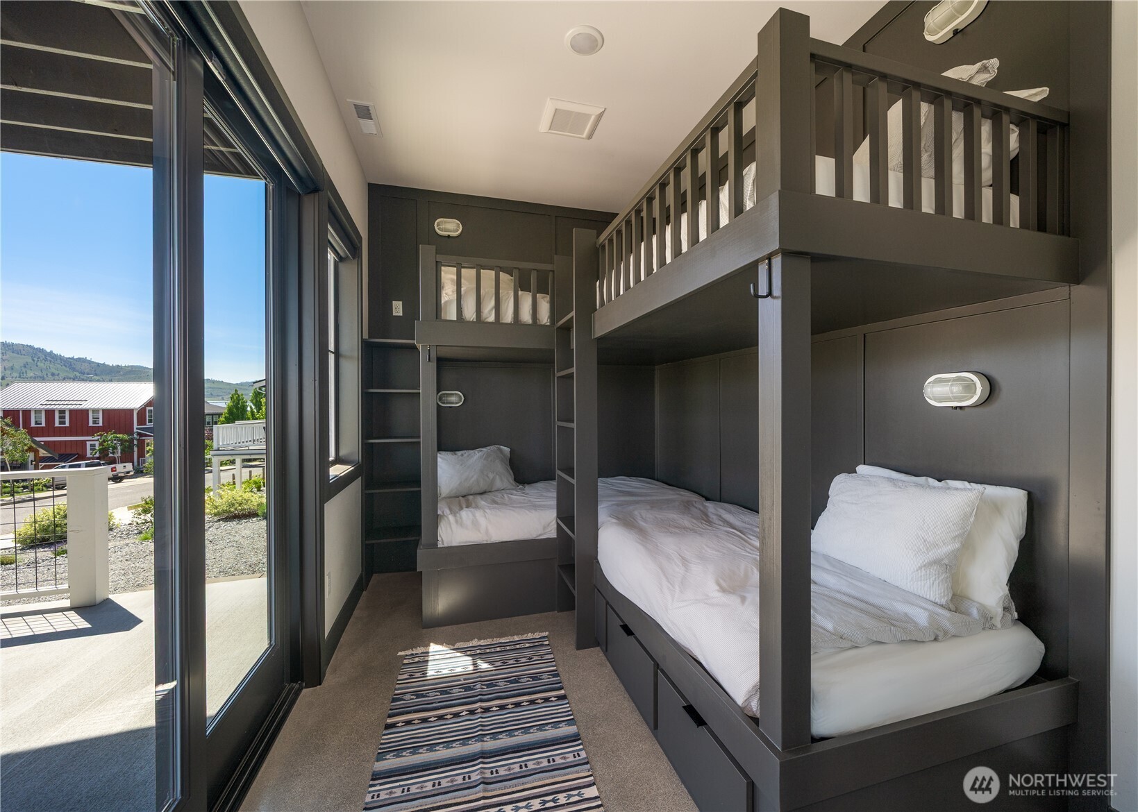 391 Porcupine Lane Chelan WA 98816