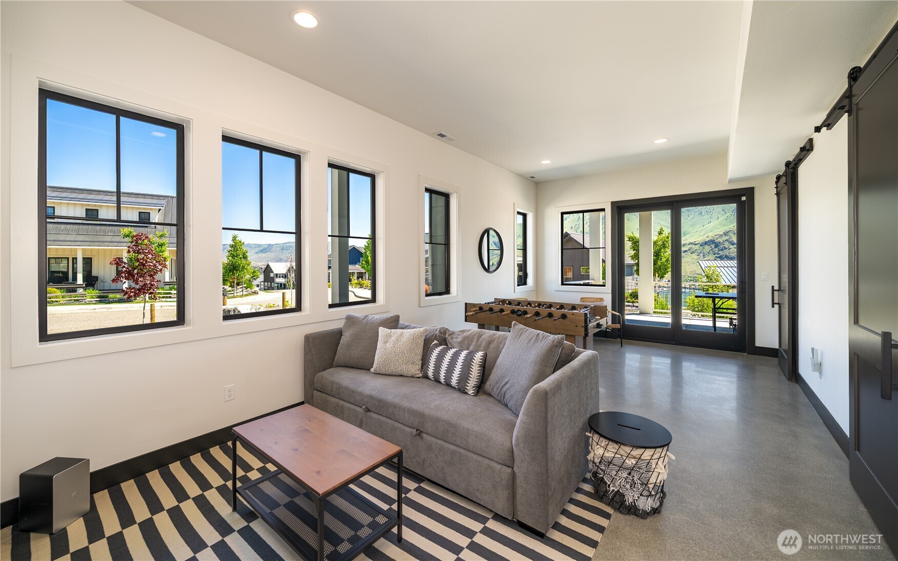 391 Porcupine Lane Chelan WA 98816