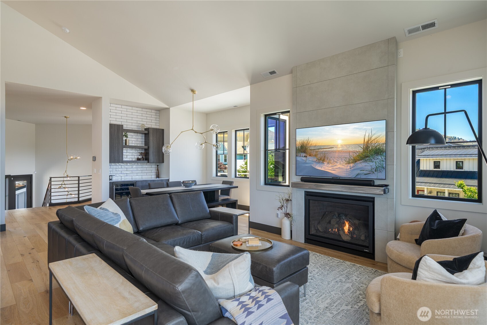391 Porcupine Lane Chelan WA 98816