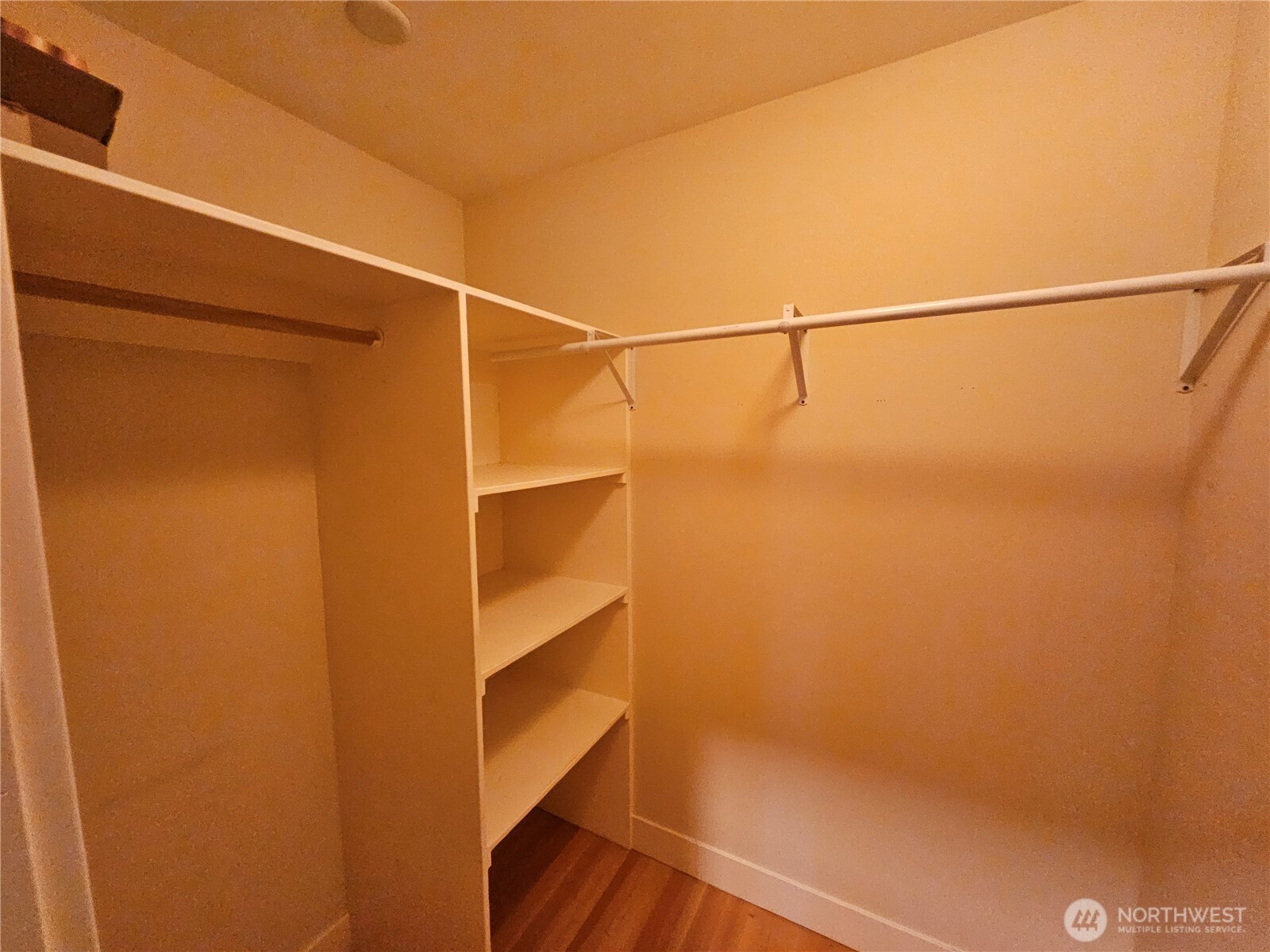 9380 Ferncliff Avenue NE Bainbridge Island WA 98110