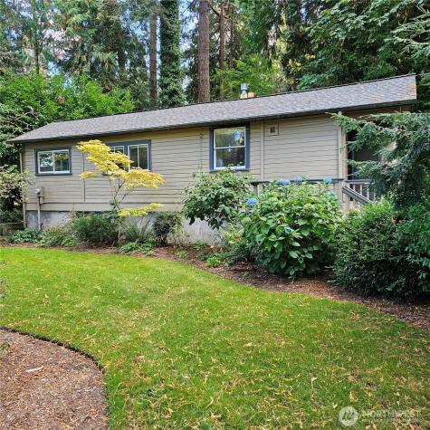 9380 Ferncliff Avenue NE Bainbridge Island WA 98110