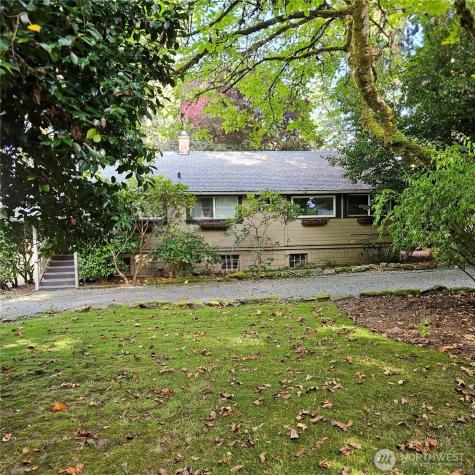 9380 Ferncliff Avenue NE Bainbridge Island WA 98110