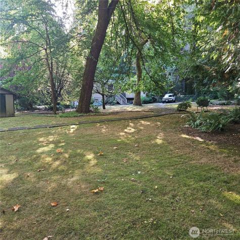 9380 Ferncliff Avenue NE Bainbridge Island WA 98110