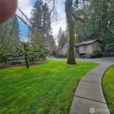9380 Ferncliff Avenue NE Bainbridge Island WA 98110