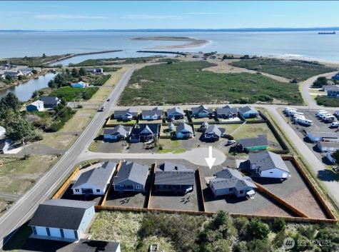 996 Alida Court SE Ocean Shores WA 98569
