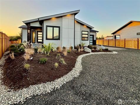 996 Alida Court SE Ocean Shores WA 98569