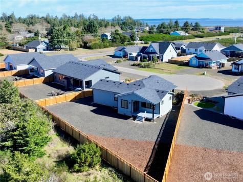 996 Alida Court SE Ocean Shores WA 98569