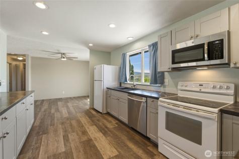 504 Ash Street Omak WA 98841