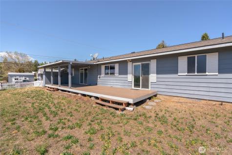 504 Ash Street Omak WA 98841