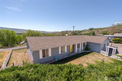 504 Ash Street Omak WA 98841