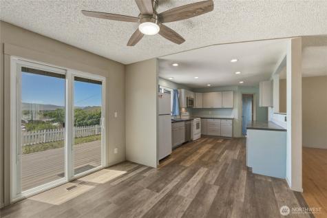 504 Ash Street Omak WA 98841