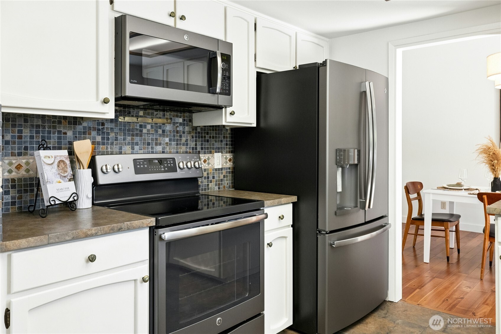 2051 NE Bartre Court Poulsbo WA 98370
