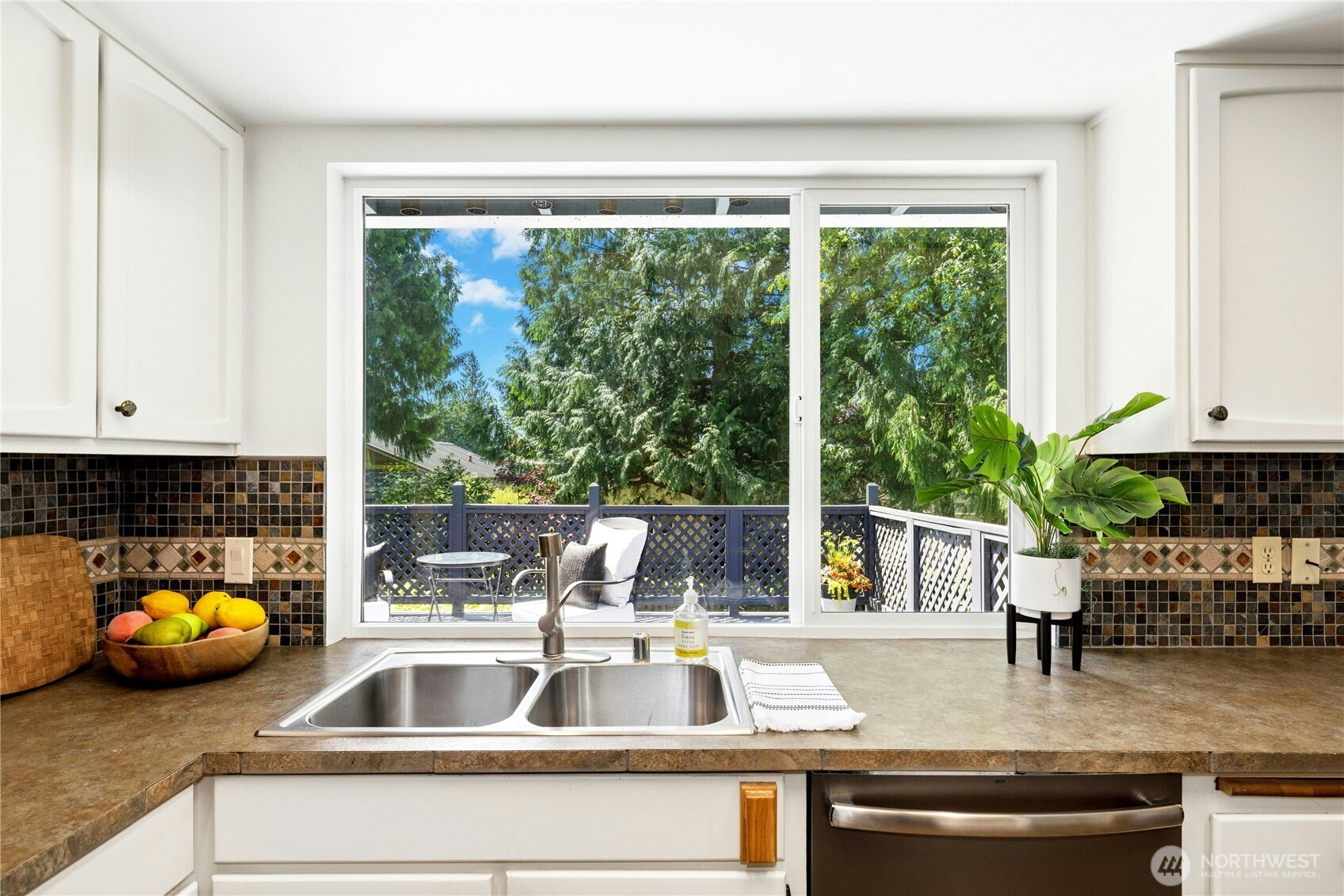 2051 NE Bartre Court Poulsbo WA 98370