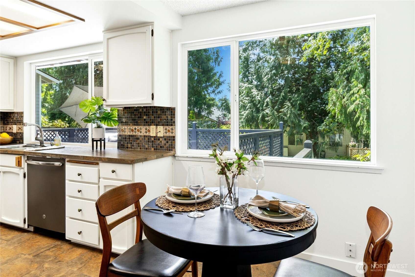 2051 NE Bartre Court Poulsbo WA 98370