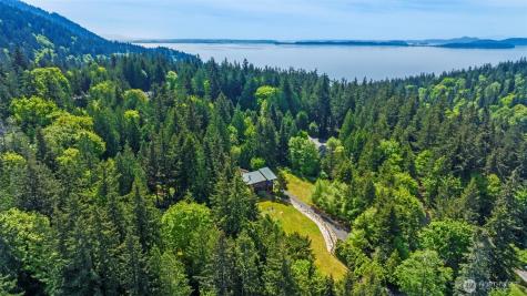 532 Whitecap Road Bellingham WA 98229