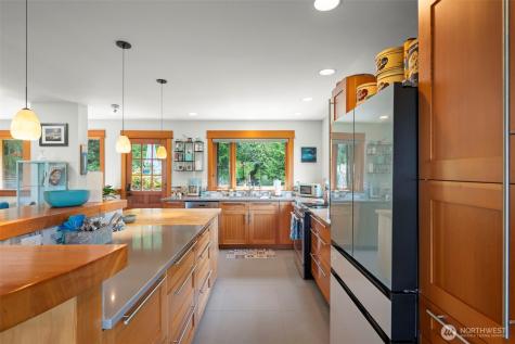 532 Whitecap Road Bellingham WA 98229