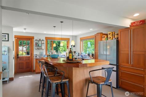 532 Whitecap Road Bellingham WA 98229