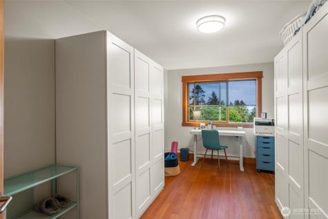 532 Whitecap Road Bellingham WA 98229