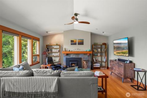 532 Whitecap Road Bellingham WA 98229