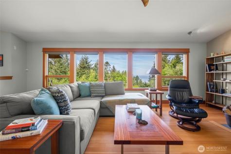 532 Whitecap Road Bellingham WA 98229