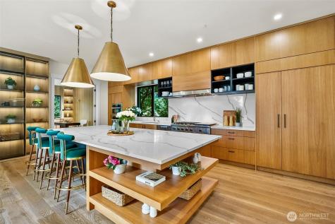 10823 SE 12th Street Bellevue WA 98004