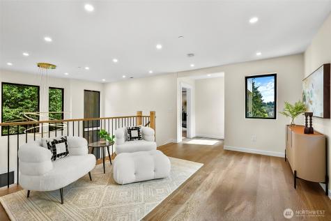 10823 SE 12th Street Bellevue WA 98004
