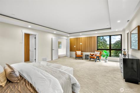 10823 SE 12th Street Bellevue WA 98004