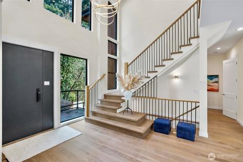 10823 SE 12th Street Bellevue WA 98004