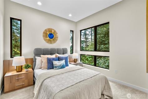 10823 SE 12th Street Bellevue WA 98004