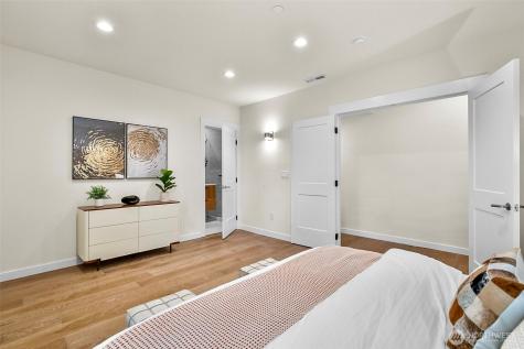 10823 SE 12th Street Bellevue WA 98004