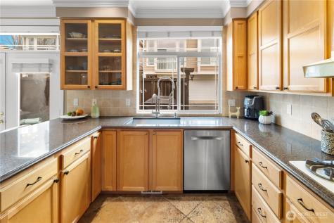 8630 113th Lane NE Kirkland WA 98033