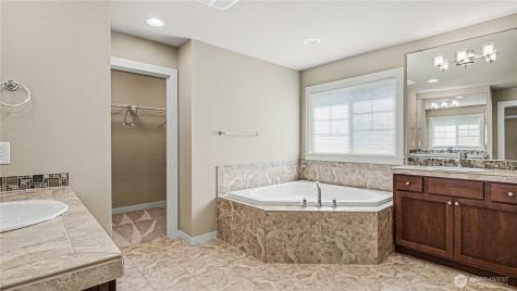 21923 37th Avenue SE Bothell WA 98021